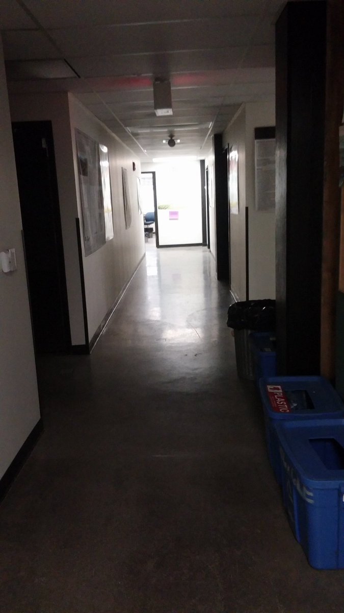 DrSueIshaq's tweet image. Nothing like dark corridors and blind corners to welcome young girls to STEM careers. #automaticlighting #whereisthelightswitch