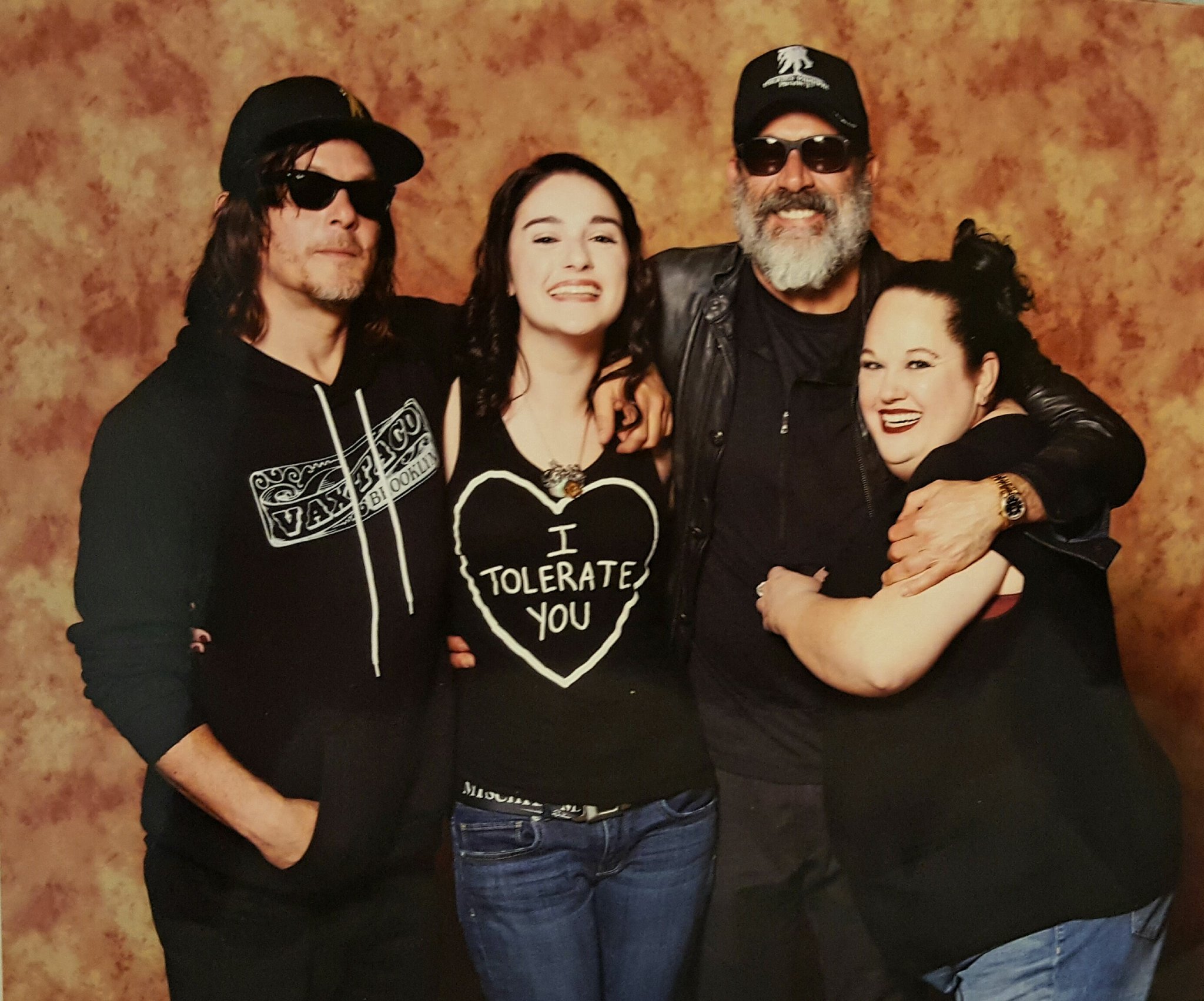 HAPPY BIRTHDAY TO ME AND JEFFREY DEAN MORGAN!!!  