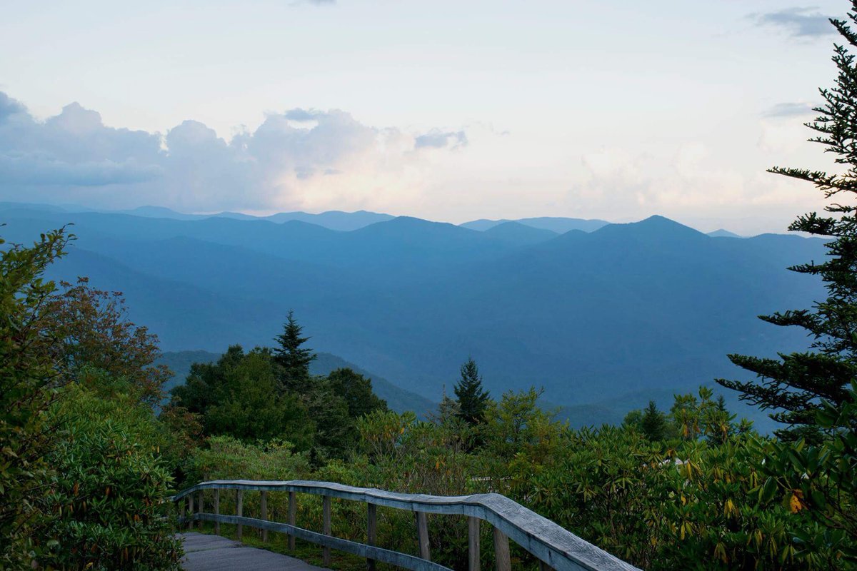 SylvaHotel's tweet photo. The mountains are calling and I must go... a very happy #EarthDay from #SylvaHotel! Taking a nice hike in the #BlueRidgeMountains https://t.co/s7QUxyIcgX