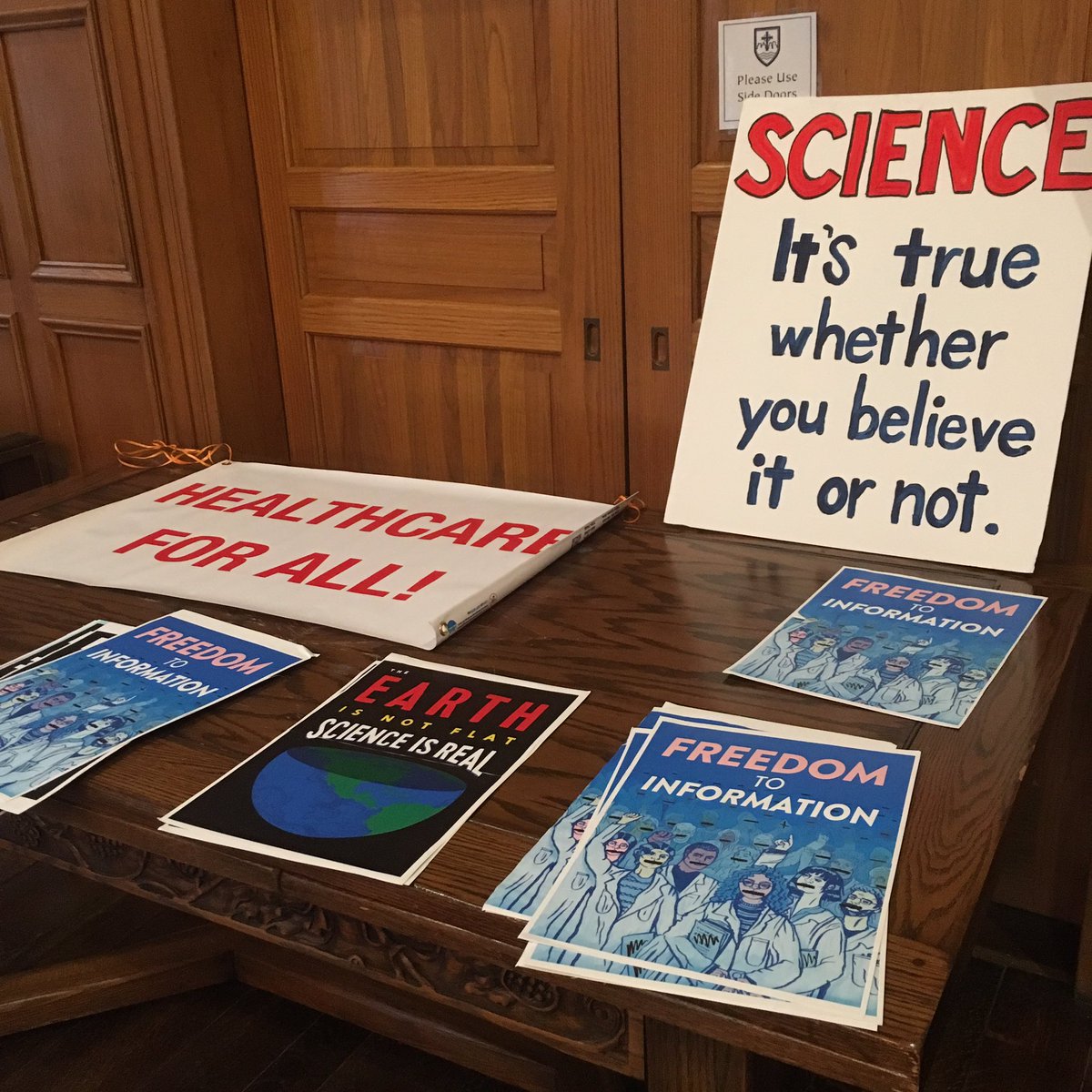 ScienceMarchMEM's tweet image. Views from the March for Science Memphis Rally! 😍💕👩🏻‍🔬👨🏾‍🔬👨🏼‍🔬👩🏾‍🔬🔬