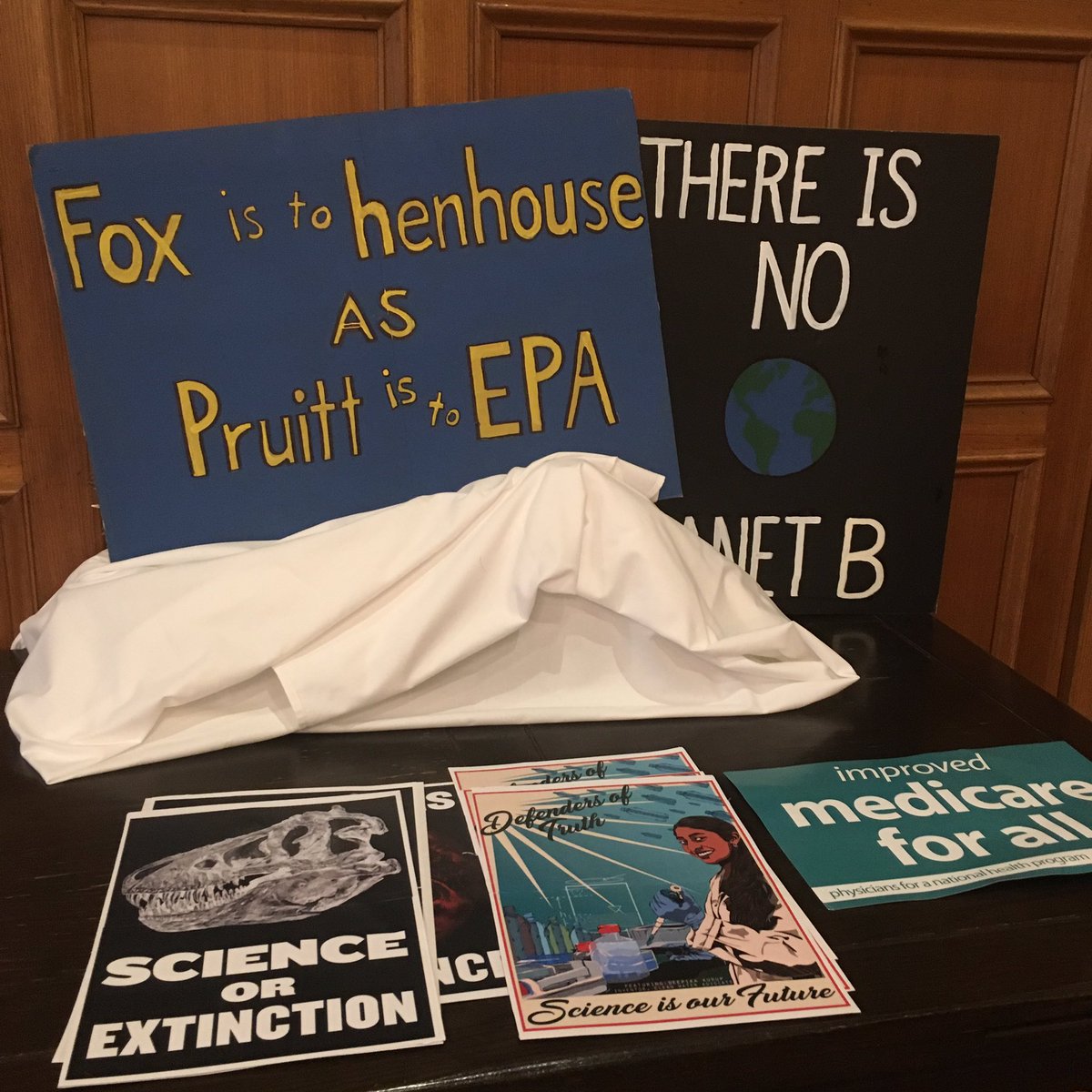 ScienceMarchMEM's tweet image. Views from the March for Science Memphis Rally! 😍💕👩🏻‍🔬👨🏾‍🔬👨🏼‍🔬👩🏾‍🔬🔬