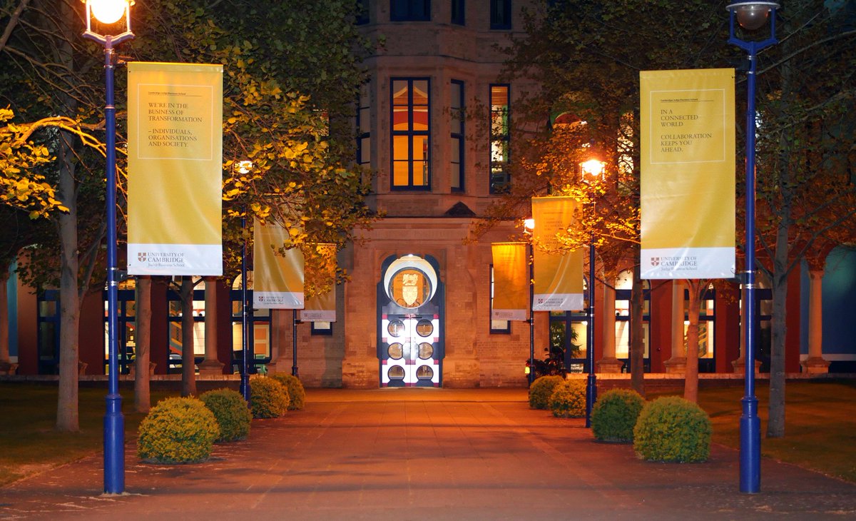 Humaniq's tweet image. We were at @Cambridge_Uni yesterday establishing a partnership with @CambridgeJBS. Stay tuned for more info coming soon...

#blockchain