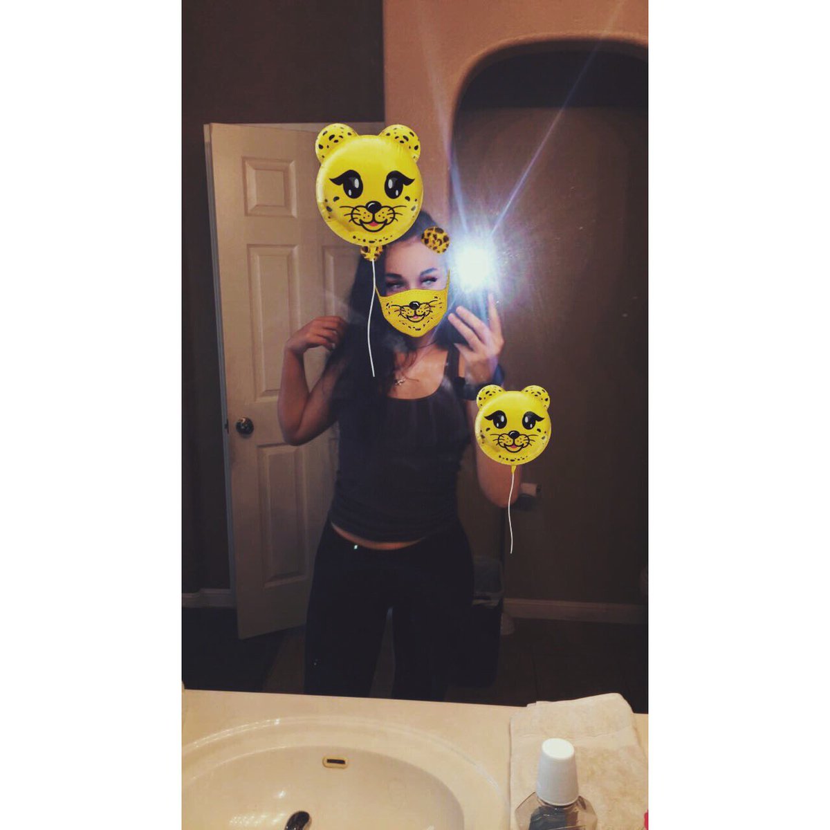 bailey_pena's tweet photo. pretty lil lady 🐯 https://t.co/zjRn6IPOo4