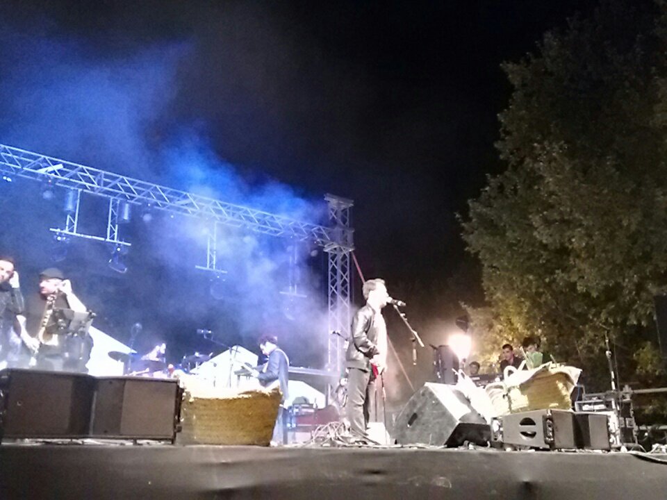 #Directo Sin palabras nos deja la fuerza de <a href="/Langui_Oficial/">Langui_Oficial®</a> en el escenario: ¡Hola, Langui!