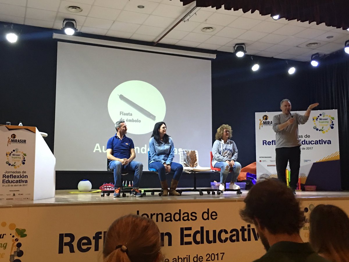 mtblazqez's tweet photo. Es emocionante compartir inquietudes con tanta gente buena. Gracias al colegio Mirasur por hacernos creer que el cambio es posible #MIC2017 https://t.co/gDrHBmyNcP