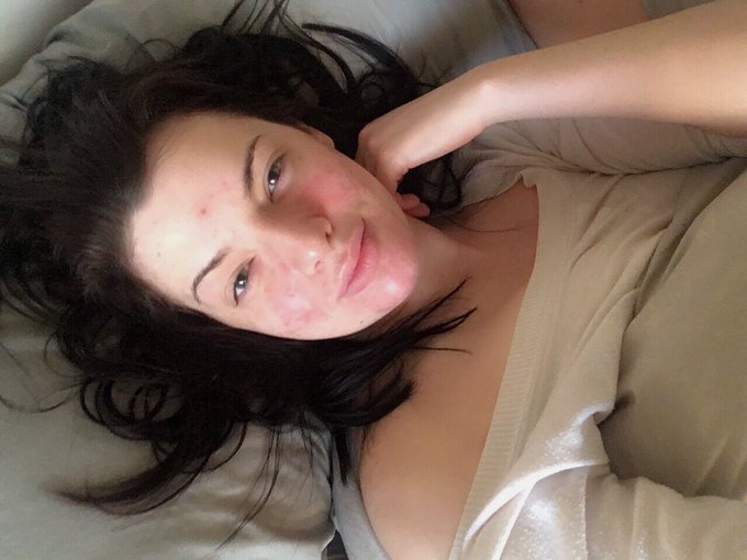 Sleepy eyes. ✨✨✨ https://t.co/7QezJREtvz<a href="/tag/tuesdaytease"class="tags"><span>#tuesdaytease</span></a>