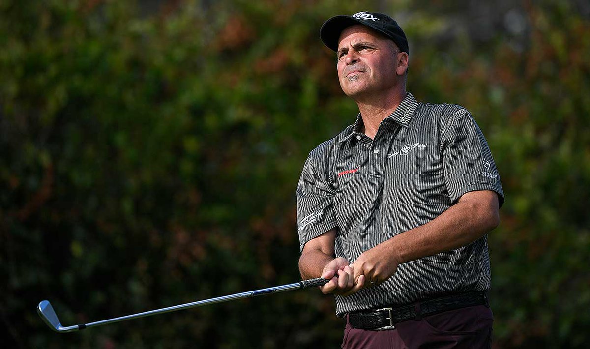 Today's ace count: 3️⃣

Rocco Mediate adds a hole-in-one on No. 2.

Length: 108 yards
Club: Sand wedge