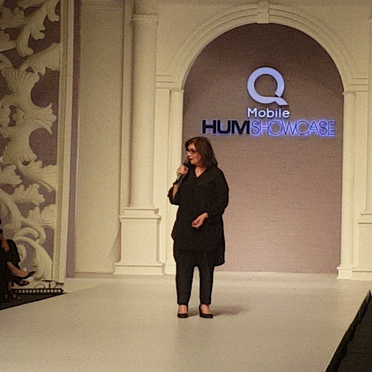 ebuzztoday's tweet photo. #sultanasiddiqui at the #QHshowcase #ebuzzshowcase #ebuzztoday https://t.co/BG6V5VG4sO