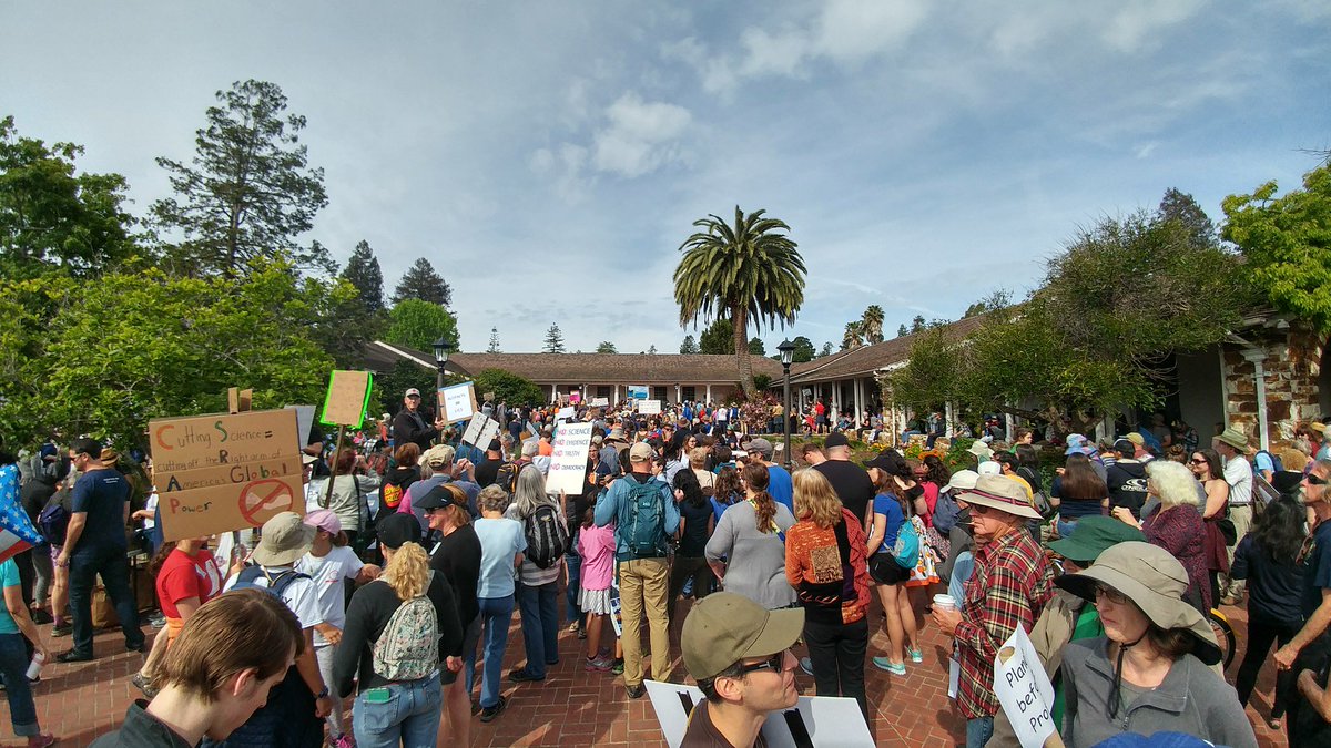 ScienceMarchSCZ's tweet image. Come join us at City Hall! #SantaCruz #ScienceMarch