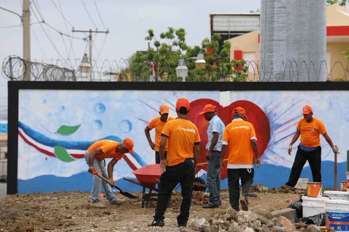 Continúa intervención de la #AlcaldiaDeStgo en Villa Carton, Níbaje.