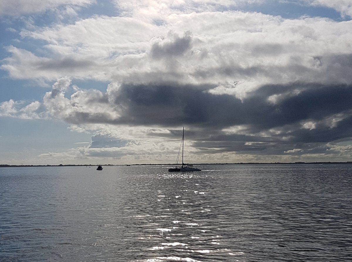 Sonya_Cano's tweet photo. #CopaCapitanFerrat Hermosisimo día para salir ¡Buena Pesca! https://t.co/Q5oEQD4yNa