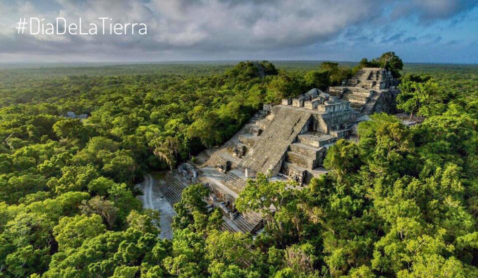 Celebra #ElDíaDeLaTierra 🌳en medio de la naturaleza visitando #Calakmul. 🙌🏻
