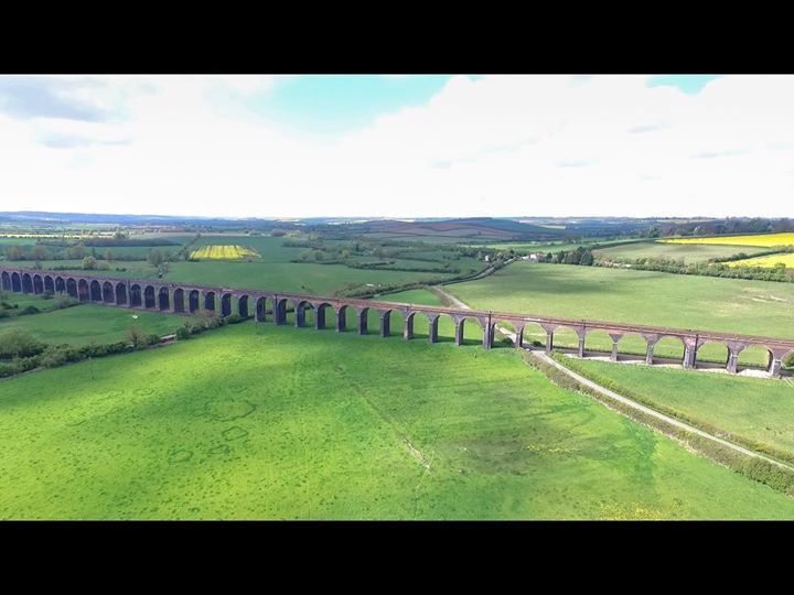 Welland viaduct also known as the Harringworth viaduct taken with the drone sadly no trains #wellandviaduct #harringworthviaduct #drone #dj…