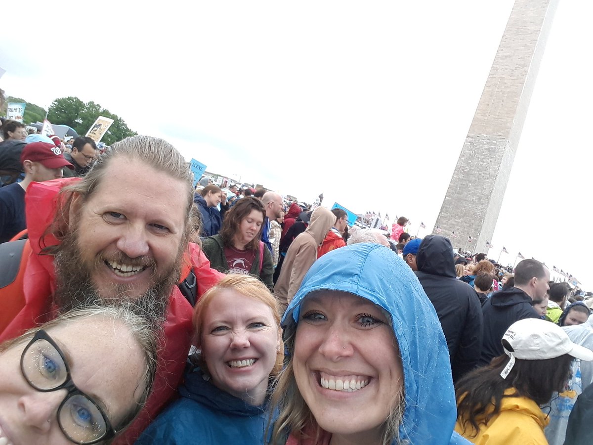 About to march!!! The rain can't dampen our spirits! #marchforscience <a href="/wmfltc/">WMFLTCC</a> @LauraDiederick