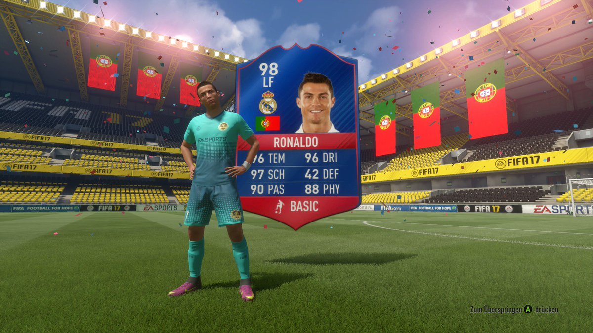 Celthrix's tweet photo. RB Ronaldo im SBC Tradeable Pack gezogen ^^ @BadeschlappenLP #badeluck #badestream https://t.co/flID1471Lc