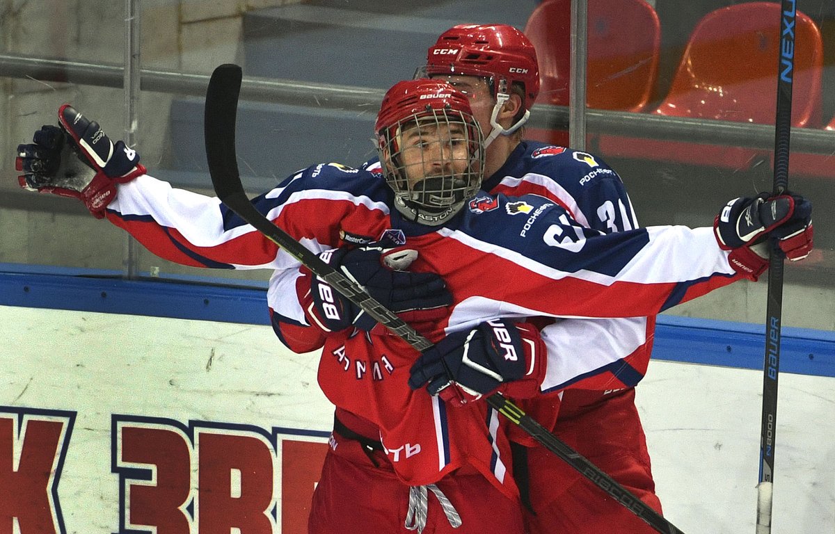 филин хоккеист