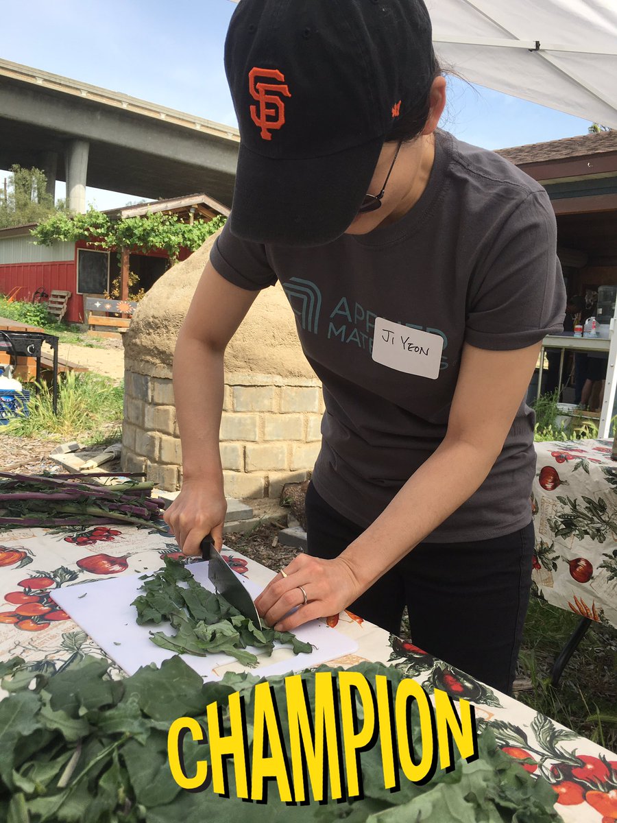 Veggielution's tweet photo. Applied Materials team out for an Earth Day on the farm! #Eastsideexplorers #earthday #sanjose #eatlocal #teambuilding #community https://t.co/gL1EQFonmr