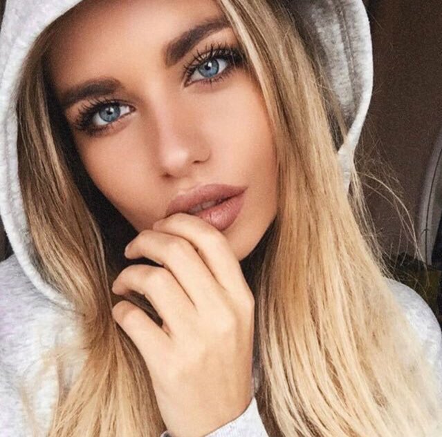rpgotisc's tweet photo. Meryll Tressa.
18 ans. (Changement d'âge)
Élève.
Bisexuelle.
Froide, Loyale, impulsive.
Shadow.
@MeryllTressa https://t.co/FJjdgQBDxm