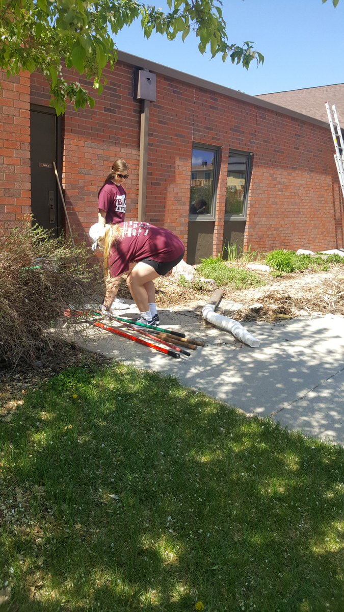 CSCLifestyles's tweet image. And so it begins.. #Big Event #EarthDay