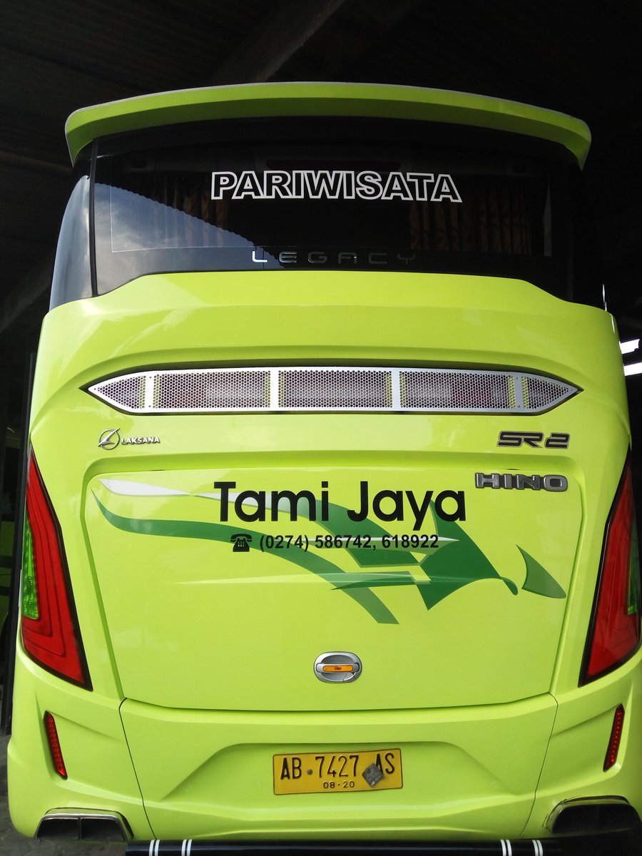 nizarzainury's tweet image. At garasi Po tami jaya kadipiro jogjakarta #bismania #sr2 #legacysr2 #tamijaya #tamijayalovers @Ayonaikbiscom @karoseriID @Bismen48