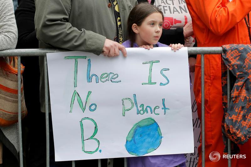BrightStartSA's tweet image. Thousands of people turn out in #EarthDay March for Science: ln.is/6bx0t by #Reuters via @c0nvey