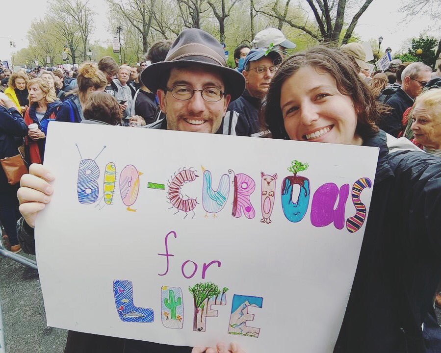 BiomimicryInst's tweet photo. #HAPPYEARTHDAY are you #biocurious? So are we!!

#marchforscience https://t.co/S13NtV78g9