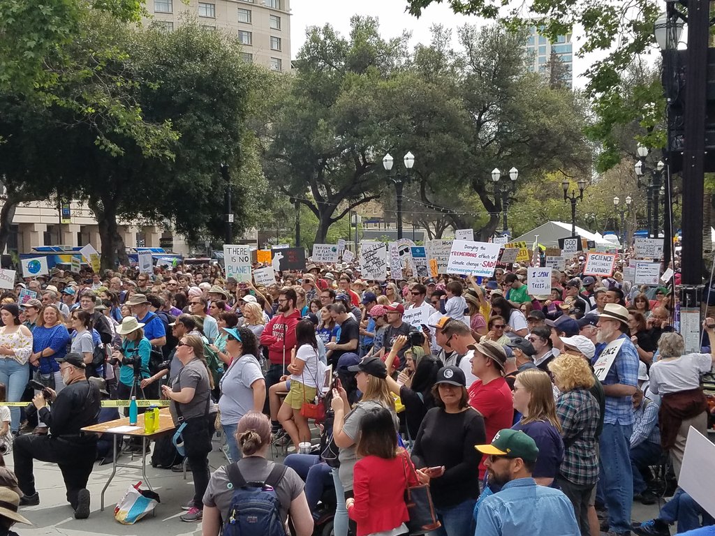 PeterCorless's tweet photo. .@RepZoeLofgren "We have moved from peer-review to political-review."
#SanJose
#ScienceMarchSV
#earthday2017
@HouseScience https://t.co/wwbIePAjEm