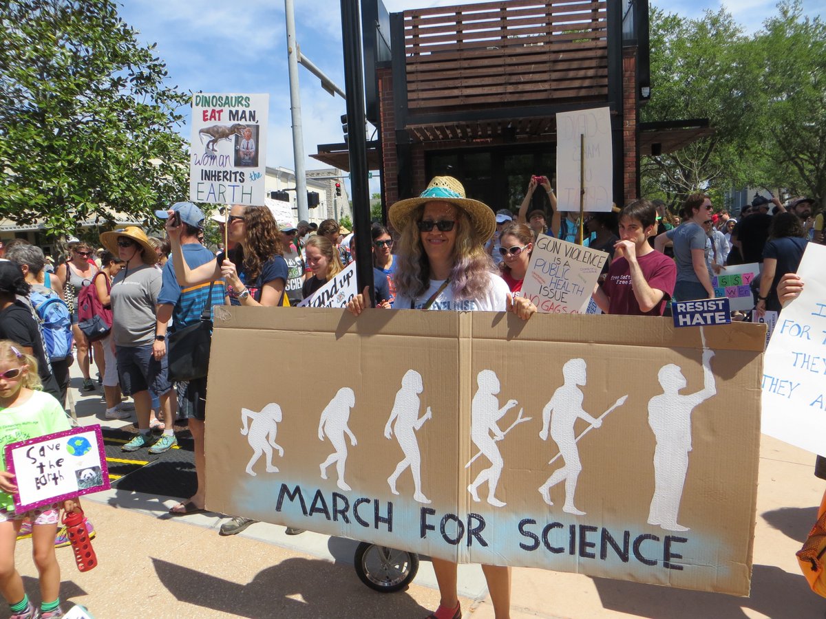 Annie Loggins (@quollemur) on Twitter photo At the actual marching...we got so many honks and I assume all of them were for SCIENCE!! #ScienceMarch #marchforscience <a href="/ScienceMarchGNV/">Science March GNV</a> At the actual marching...we got so many honks and I assume all of them were for SCIENCE!! #ScienceMarch #marchforscience <a href="/ScienceMarchGNV/">Science March GNV</a>