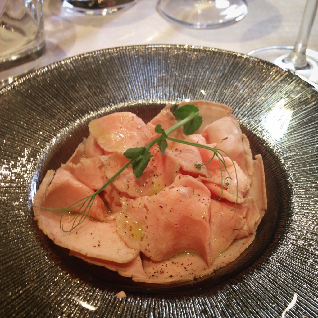 albertommoral's tweet photo. Fantástica degustación hoy en @SinfoniaRossini Restaurante italiano diferente muy recomendable en Madrid ✅👏🏼 https://t.co/lHf1Mu3y3Q