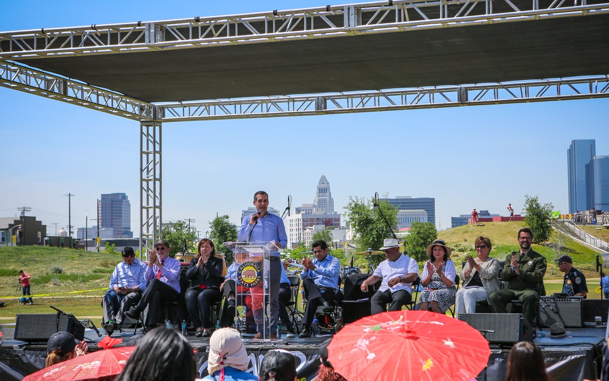 MayorOfLA's tweet image. The 32-acre Los Angeles State Historic Park on the western bank of the Los Angeles River is officially open! #EarthDay