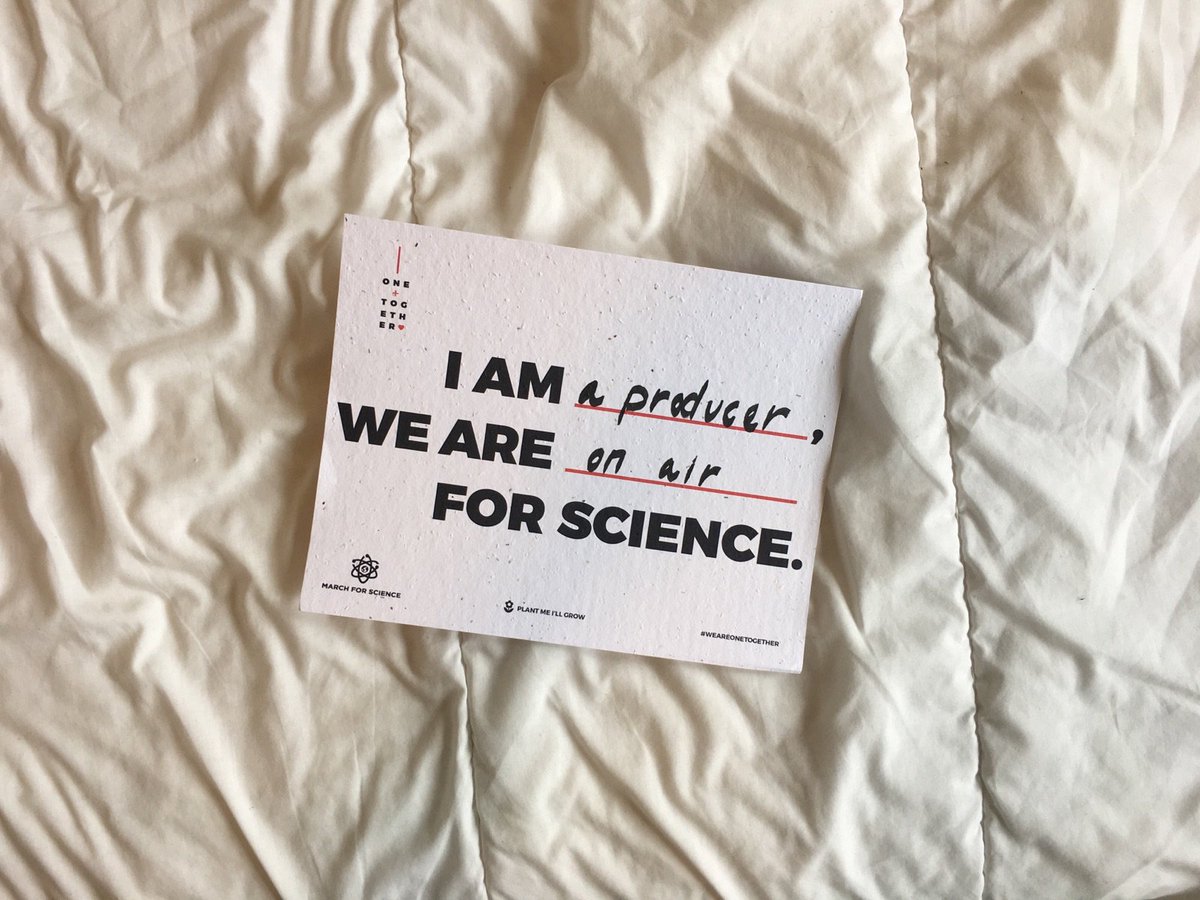 XorjeO's tweet photo. These signs grow into wildflowers! Loving my #MarchForScience sign on #EarthDay! #WeAreOneTogether https://t.co/RbWWXlYtYf