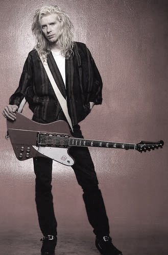 Happy birthday to
Steve Clark !! 