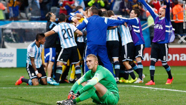 Happy birthday to the great Jasper Cillessen! Thanks for being part of one of the best moments of my life! 