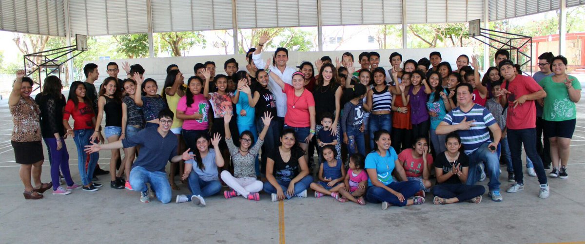 DanielGranjaMX's tweet photo. ¡La pasamos bien este sábado de ensayo! 
¡Gracias a todos los padres de familia por confiar en nosotros! 
#TusXVconDani 
@EquipoDGP https://t.co/KvWX69CPqI