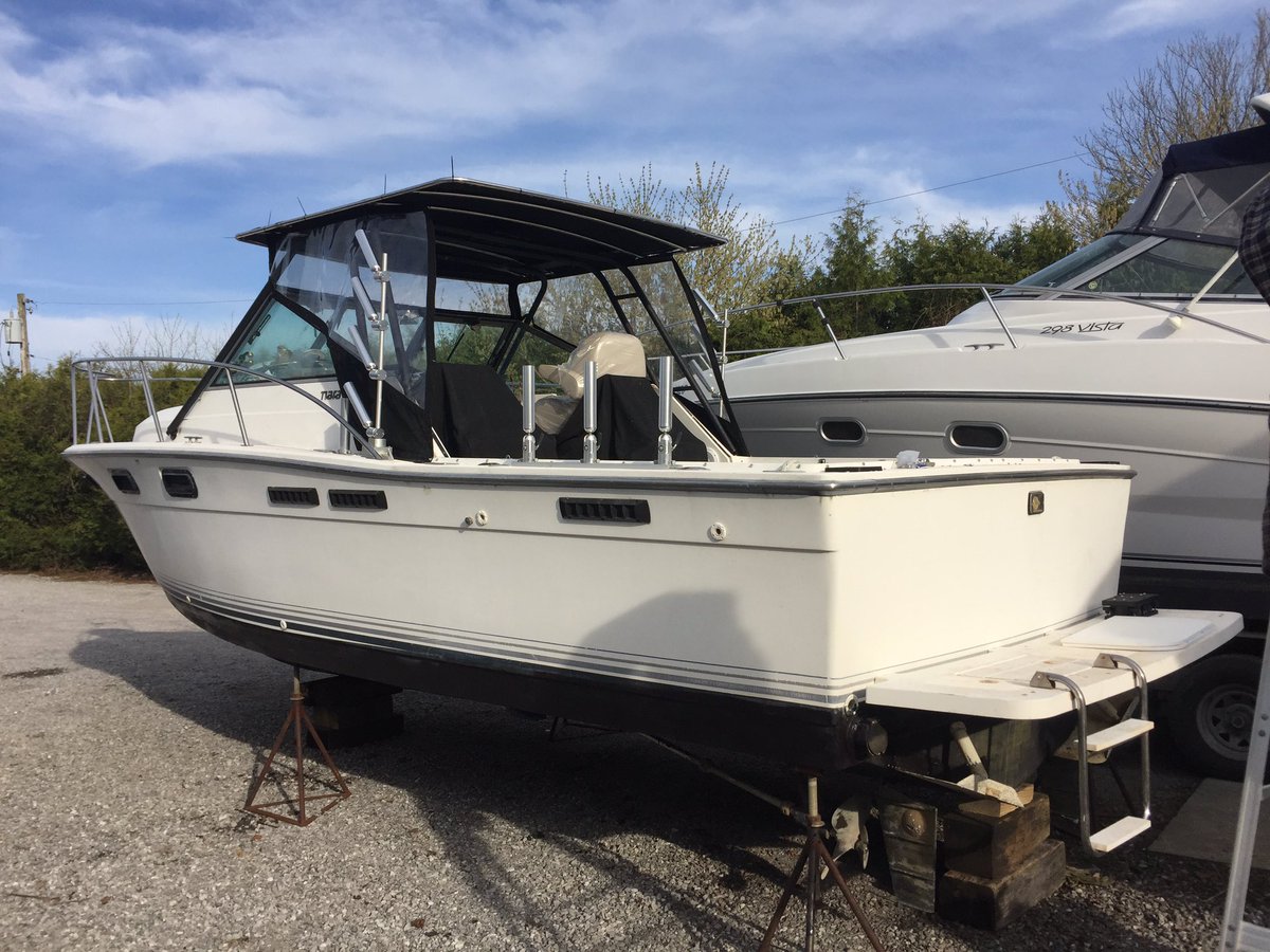 trophytakerfc's tweet photo. The new #Tiara is starting to shape up #battleship #TTFC #lakeeriewalleye https://t.co/f3KUzuYz8D