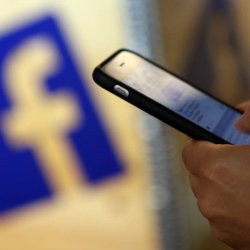 TacticalPromo's tweet image. #technologyList of Top 10 downloaded apps in Q1 shows our supercharged smartphones are basically Facebook… dlvr.it/NyNbfS #news