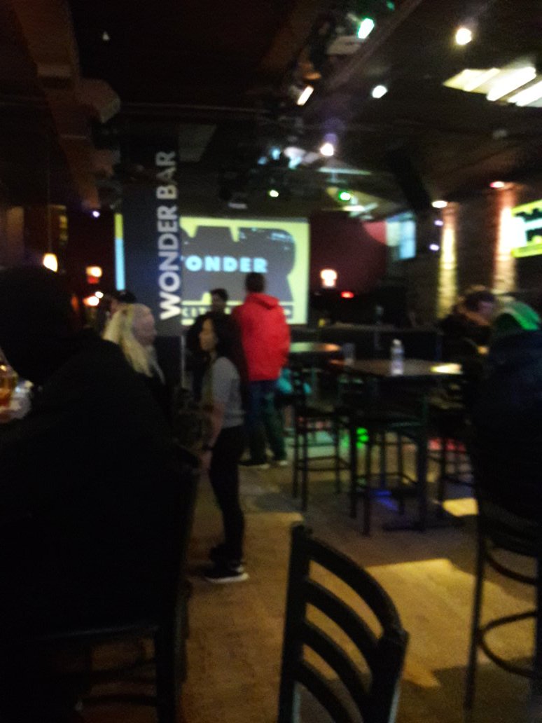 sight__unseen's tweet photo. Was alone in this bar and now all of a sudden it's packed for the new Boston indie vid premiere. #eggsreport #crapitsblurry https://t.co/jrfG6KppMI