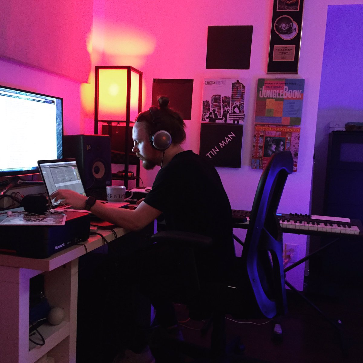 sidibe's tweet image. Unreachable @nicostadi #continuecreating 💓💜💓