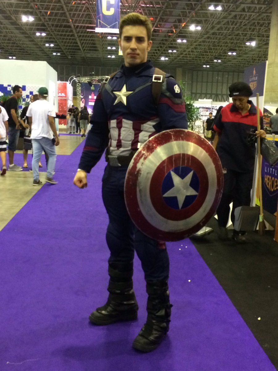 GameCodexBrasil's tweet image. Evento lindo esse hein! Capitão América sempre foi meu preferido! 🤣 #GGRF #GGRF2017