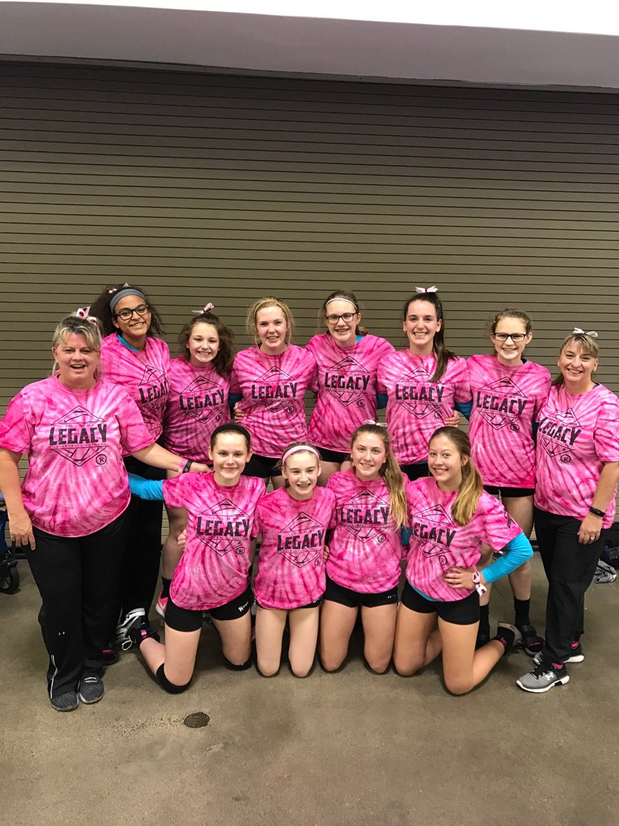 14 Rox heading for gold at the Northern Lights Qualifier. Way to go ladies!  #clublegacyvba
