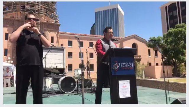 MeteoritesAZ's tweet image. Our @geoffnotkin delivers a powerful #MarchForScience speech and makes a major announcement! VIDEO bit.ly/2p48nN7 #ScienceMarch