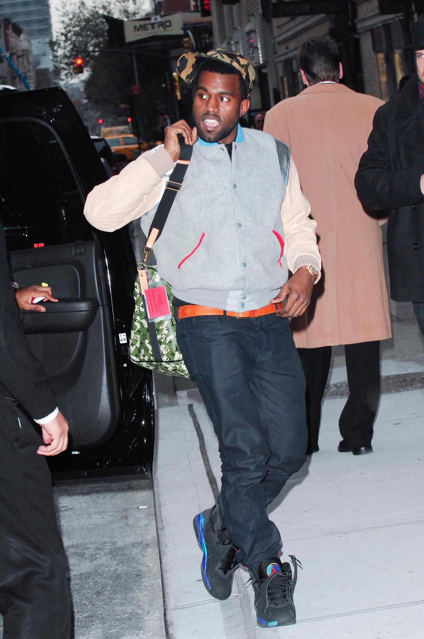 Green Label в X: „#NeverForget When Kanye West wore Aqua 8 Jordans