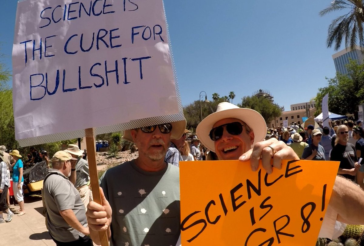 StevenOsc's tweet image. Funny signs at #Tucson #MarchForScience today