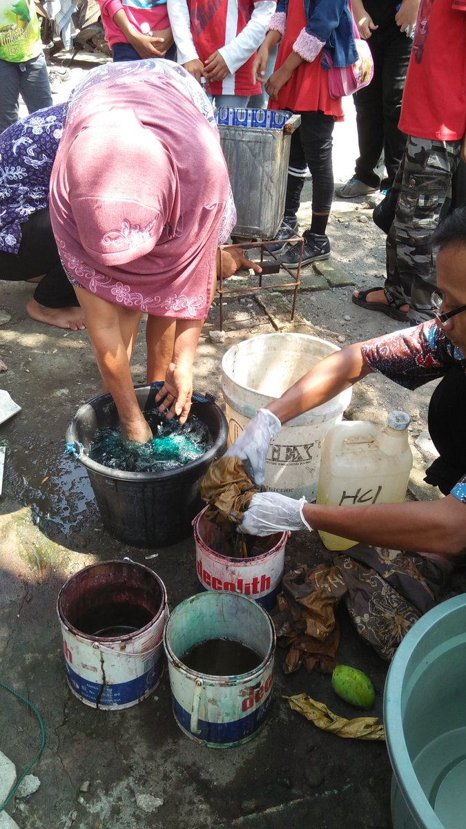 Proses pewarnaan....  <a href="/SbuxIndonesia/">Starbucks Indonesia</a> <a href="/sobatbudaya/">Sobat Budaya</a> <a href="/KodeNusantara/">TERBARU DARI #SandiNusantara 01.08.22!🇮🇩</a> 
#SbuxGMOS #GMOSSurabaya #starbucksindonesia #sobatbudaya #KodeNusantara