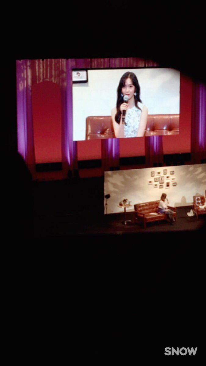 [PIC][22-04-2017]YoonA khởi hành đi Nhật Bản để tham dự "THE K2 FAN MEETING IN JAPAN WITH YOONA" vào chiều nay C-E6IeQU0AA-g4Z