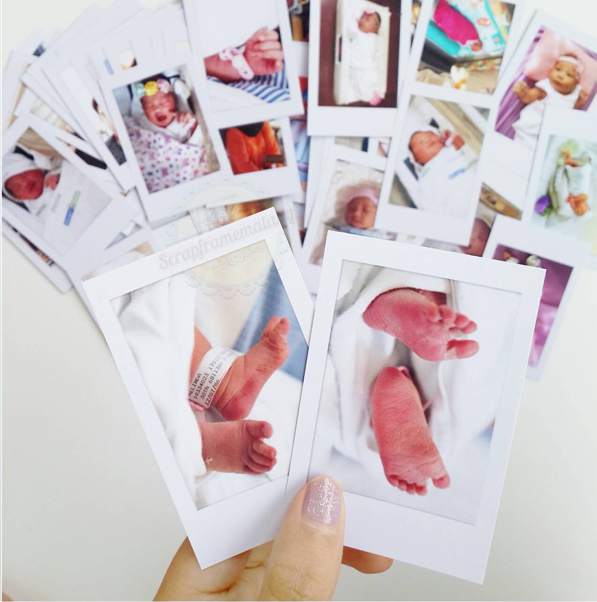 scrapframeMLG's tweet image. Cetak foto ala polaroid 😉
#scrapframe #malang #kadounik #cetakfoto #cetakfotomurah #scrapframemalang