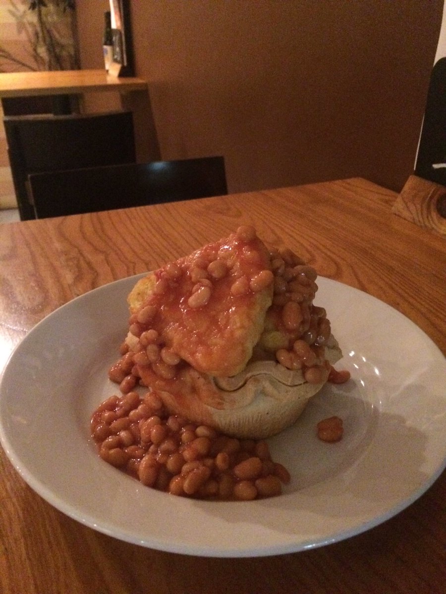 PieandAleMcr's tweet photo. Check out our specials! A roast or an English Breakfast? Which would you pick? #choiceschoices #pieproblems #bestofbritish https://t.co/ZM2IiLNajQ