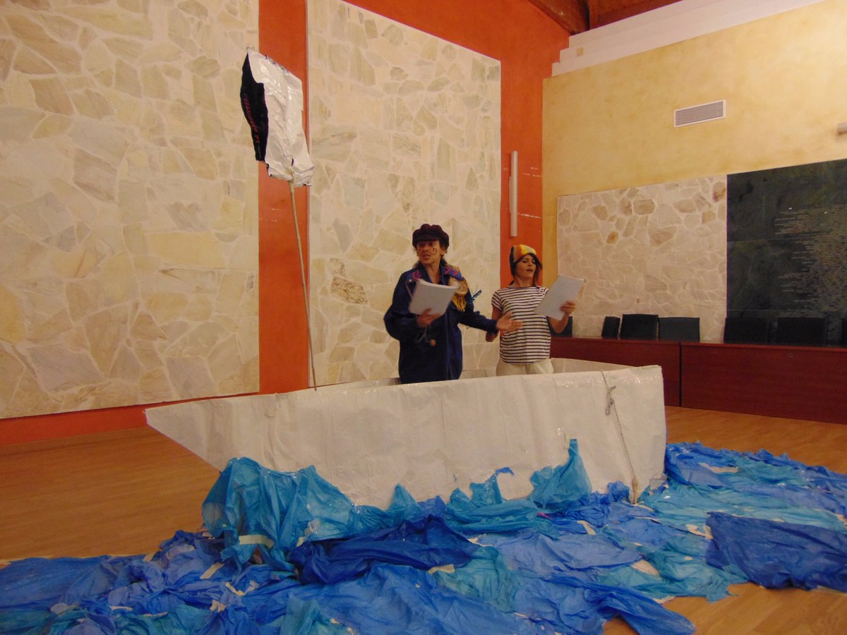 AytoOjen's tweet photo. En #Ojén hemos celebrado el #DíadelLibro con la presentación de #PosodeCeniza de @israelolivera_, teatro dramatizado e intercambio de libros https://t.co/YGElev9rdW