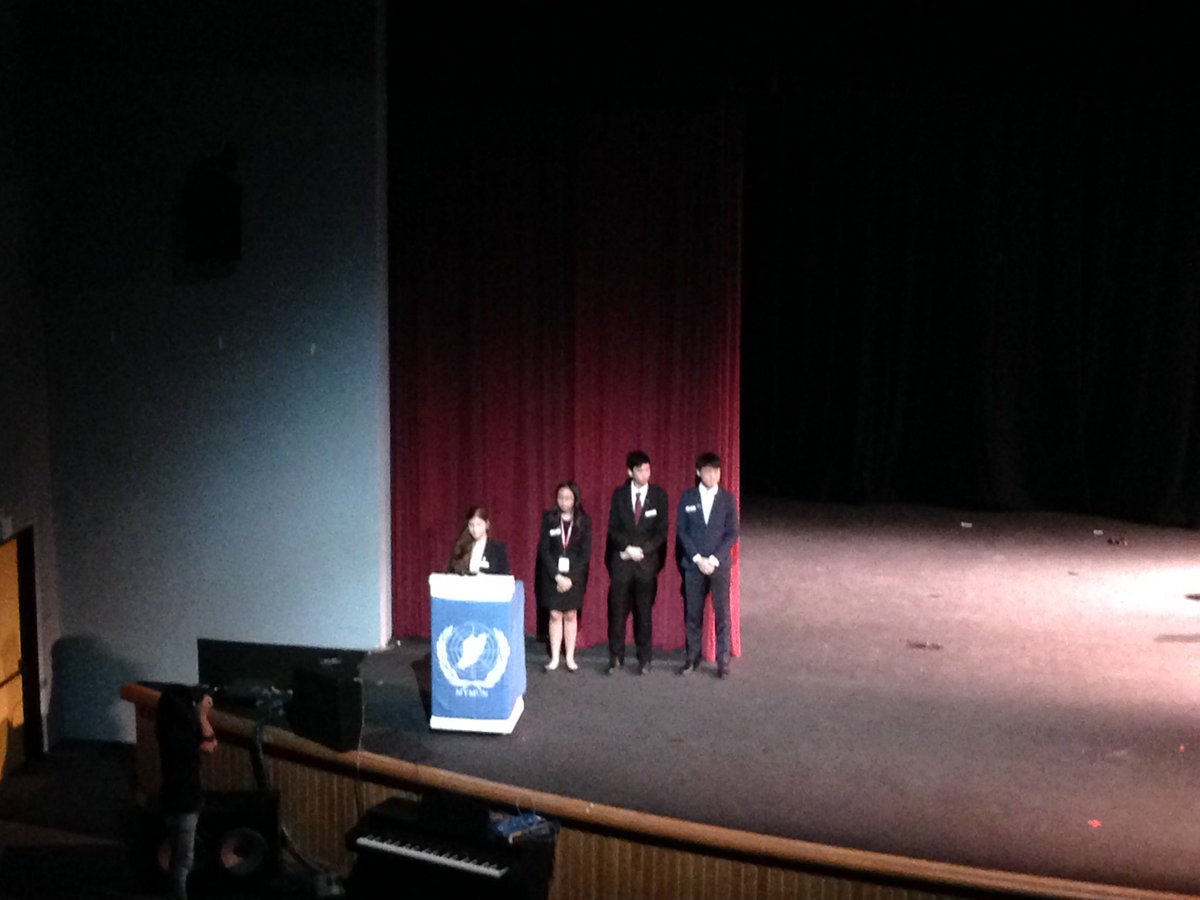 TAGilmore3's tweet photo. So SO proud of my Seniors, #Classof2017 at #MKISpride #MYMUN 2017 Well done!! https://t.co/5JG9hYHt7G