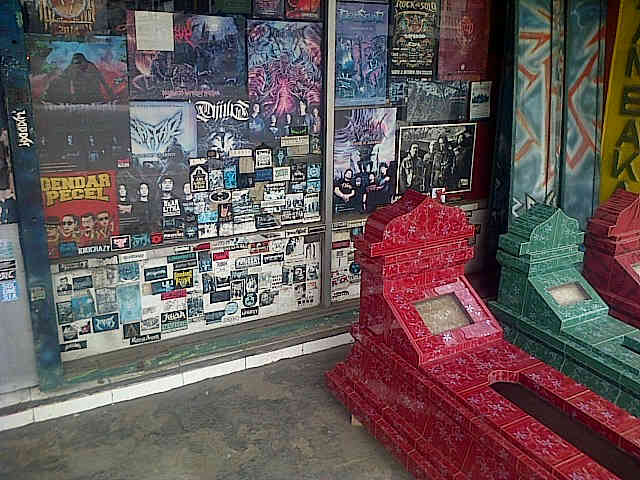 Long weekend at store